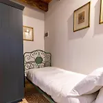 Domus Al Canal Grande Διαμέρισμα *